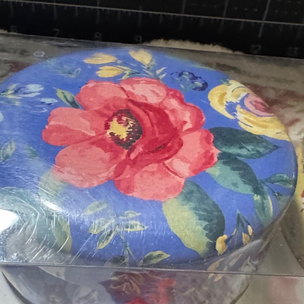 NIB The Pioneer Women Floral Candle Tin Set - Picture 5 of 6